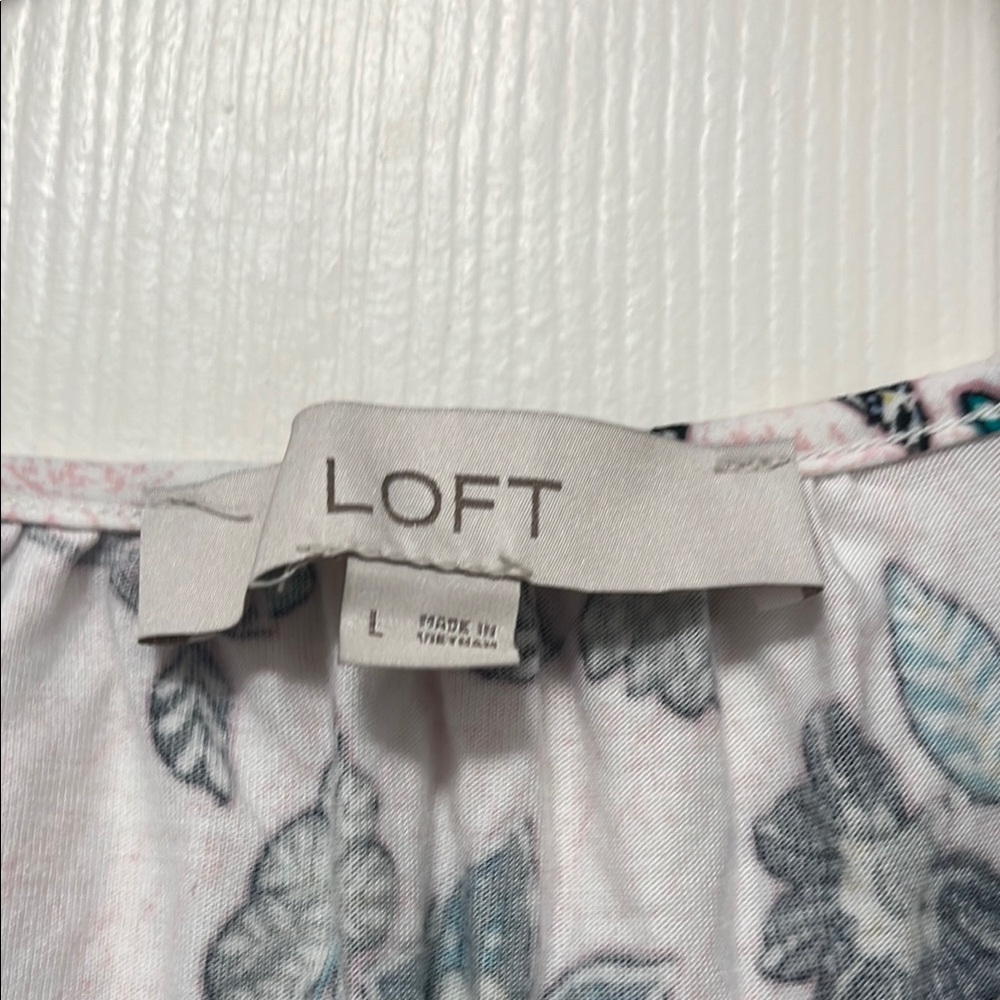 LOFT Sleeveless Mixed Media Floral Top - Picture 2 of 5